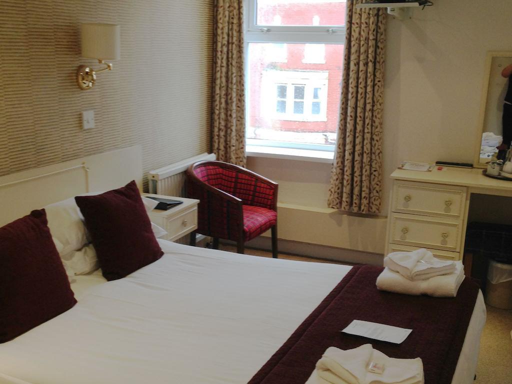 Elgin Hotel Blackpool Esterno foto